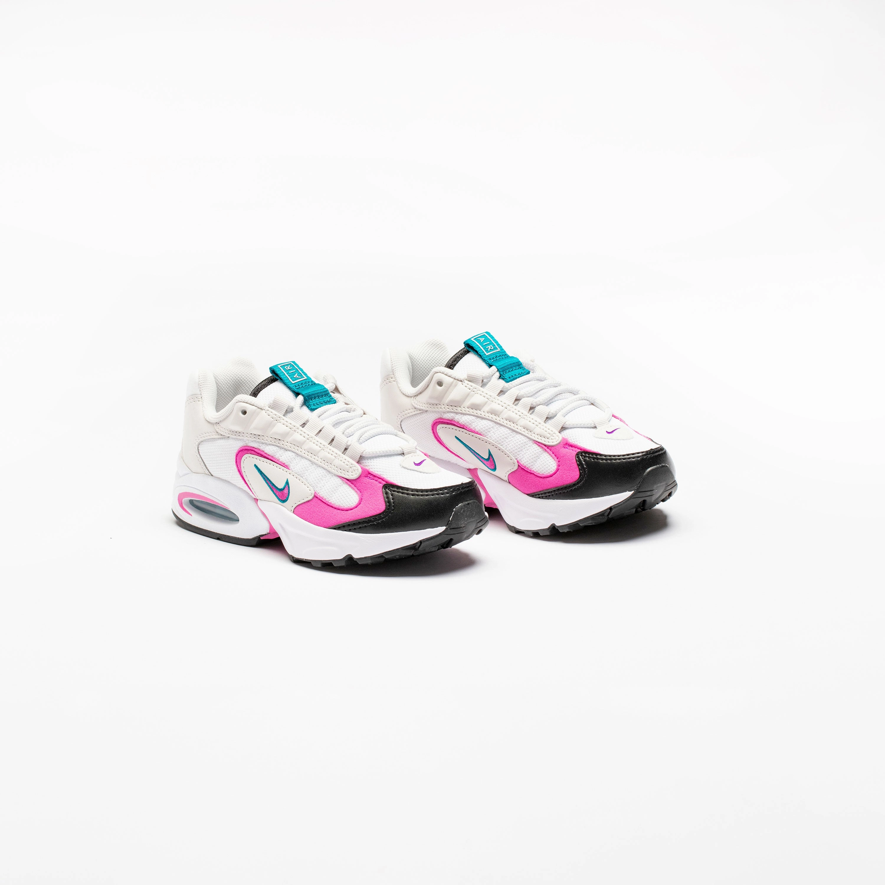 Air Max Triax 96 Womens Lifestyle Shoe - White/Pink