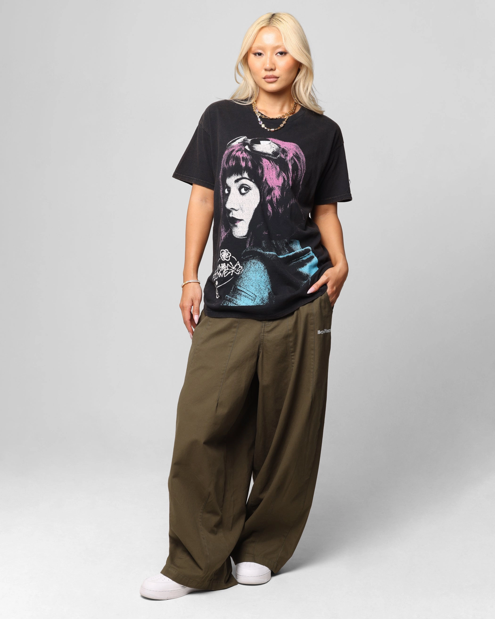 American Thrift X Scott Pilgrim Romona Flowers T-Shirt Black Wash