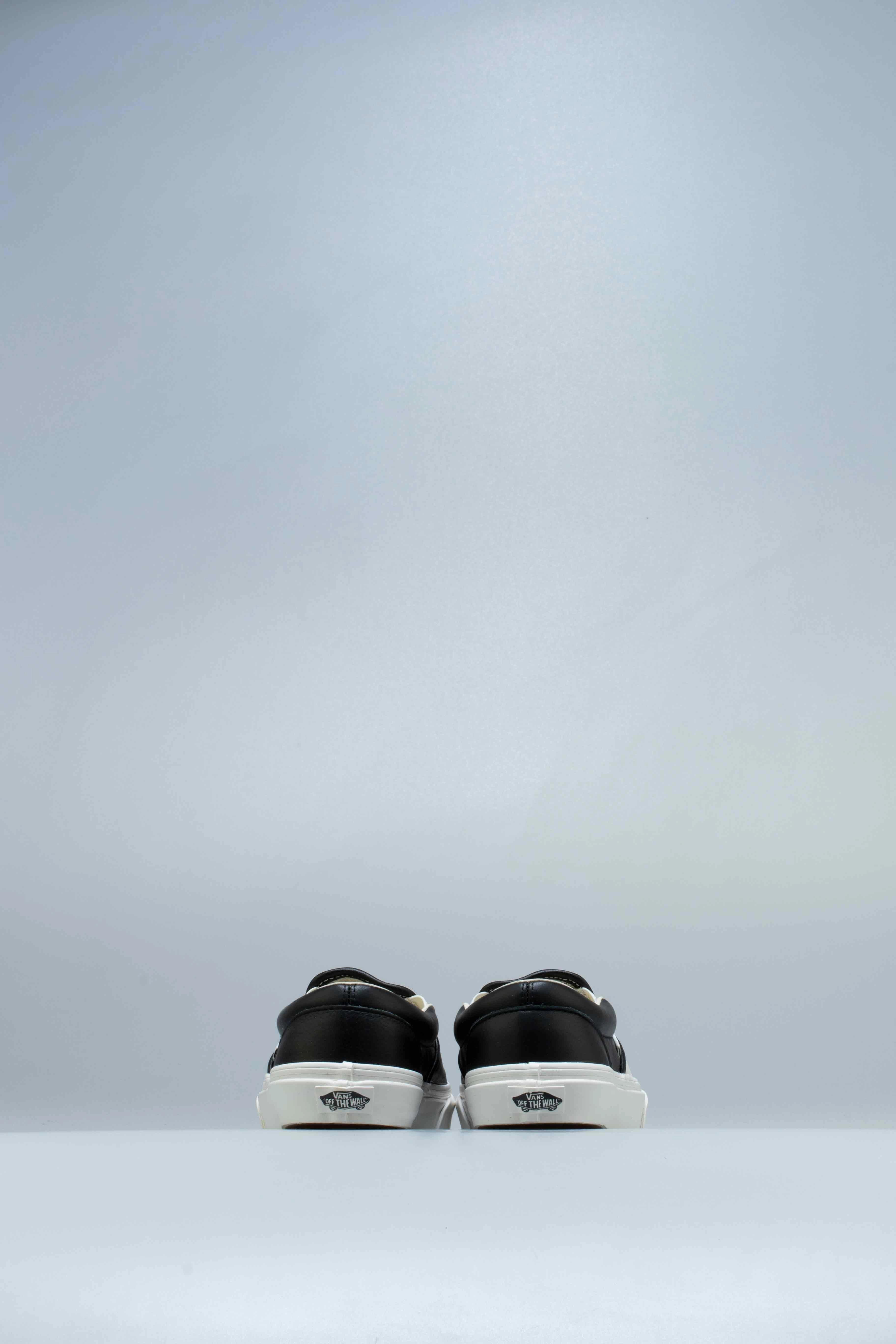 Classic Slip On Woven Leather Mens Shoe - Black/White
