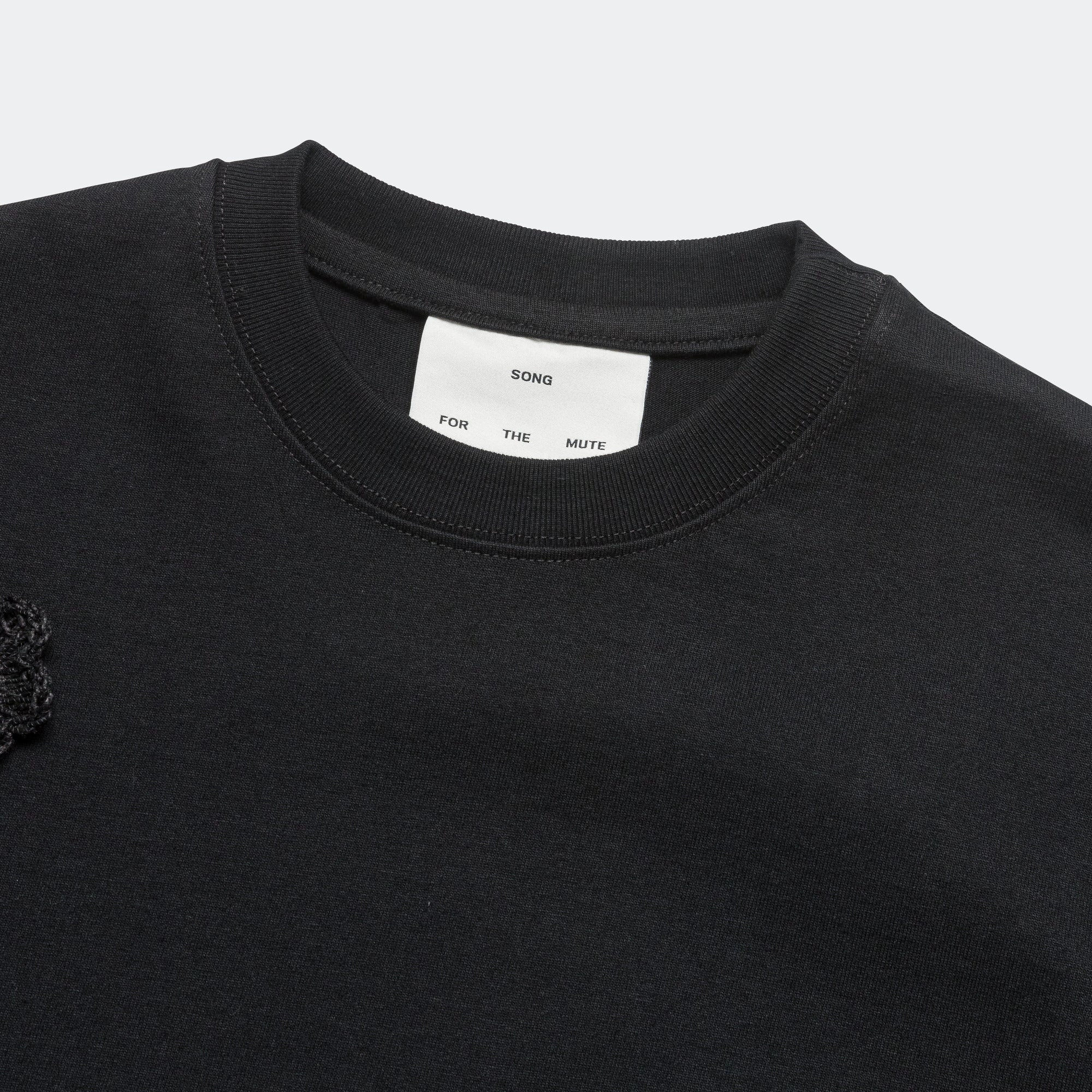 Daisy Standard Tee - Black Soft Roots Jersey