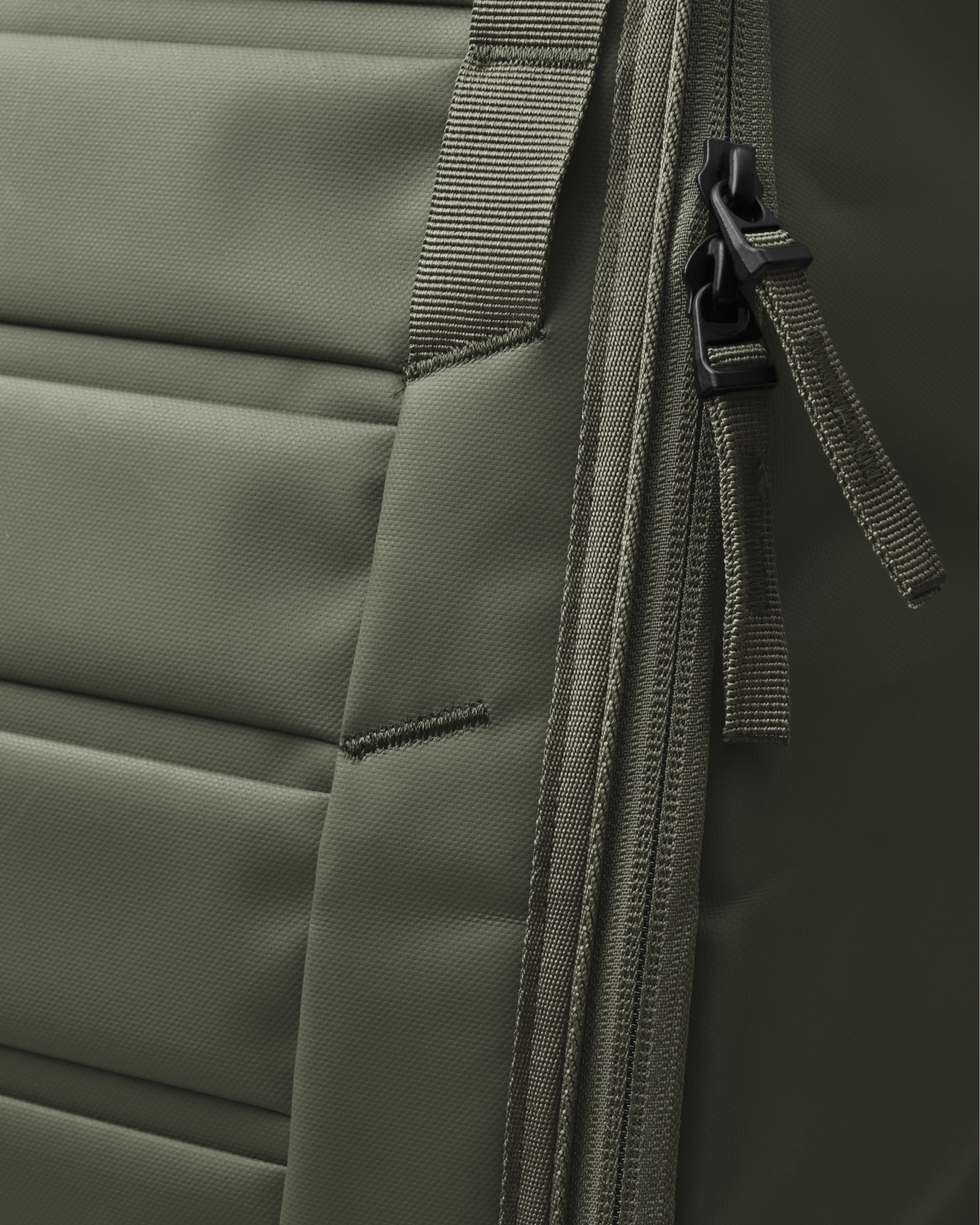 DB Journey Hugger Backpack 30L