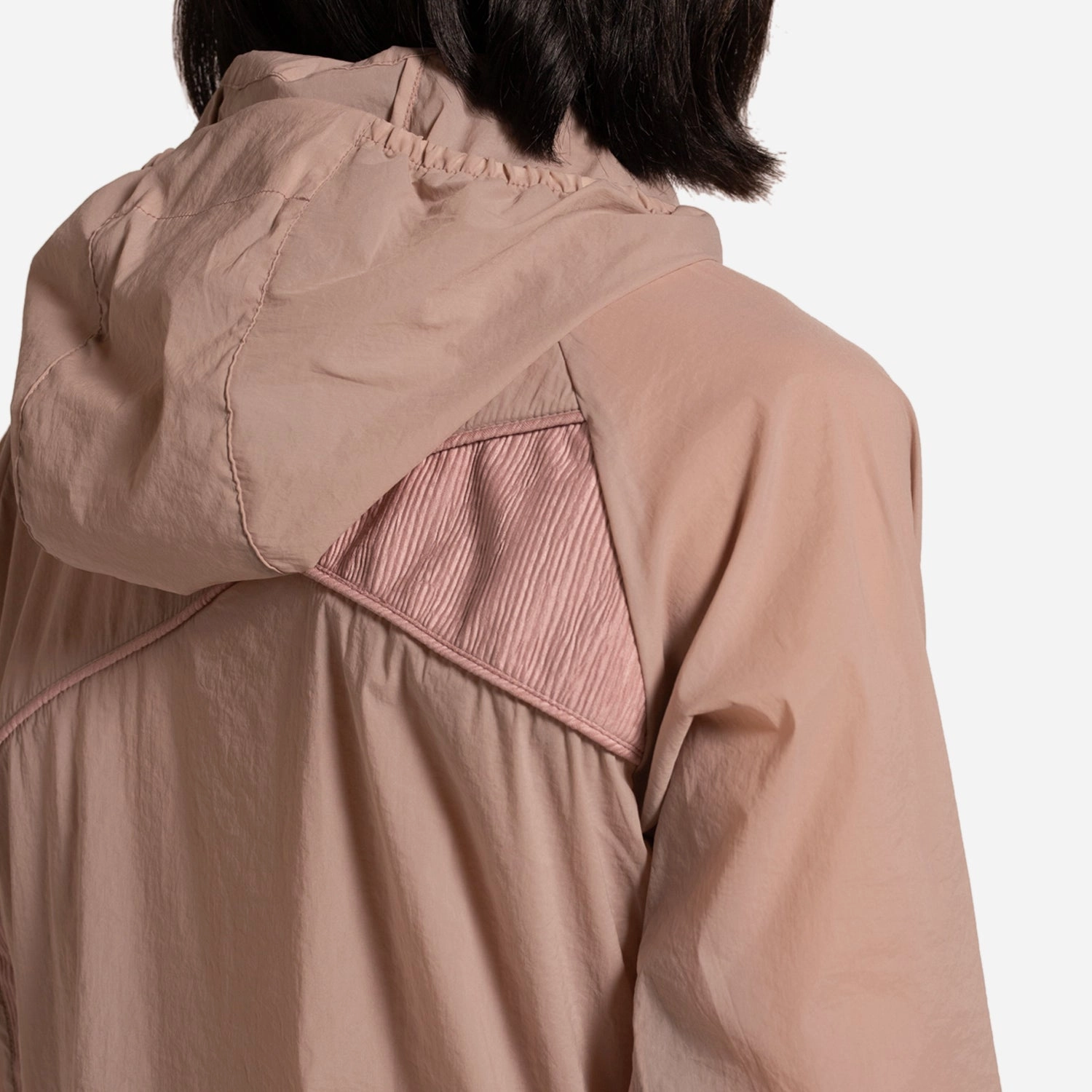 Ep.3 Synopsis 03 Jacket Pink