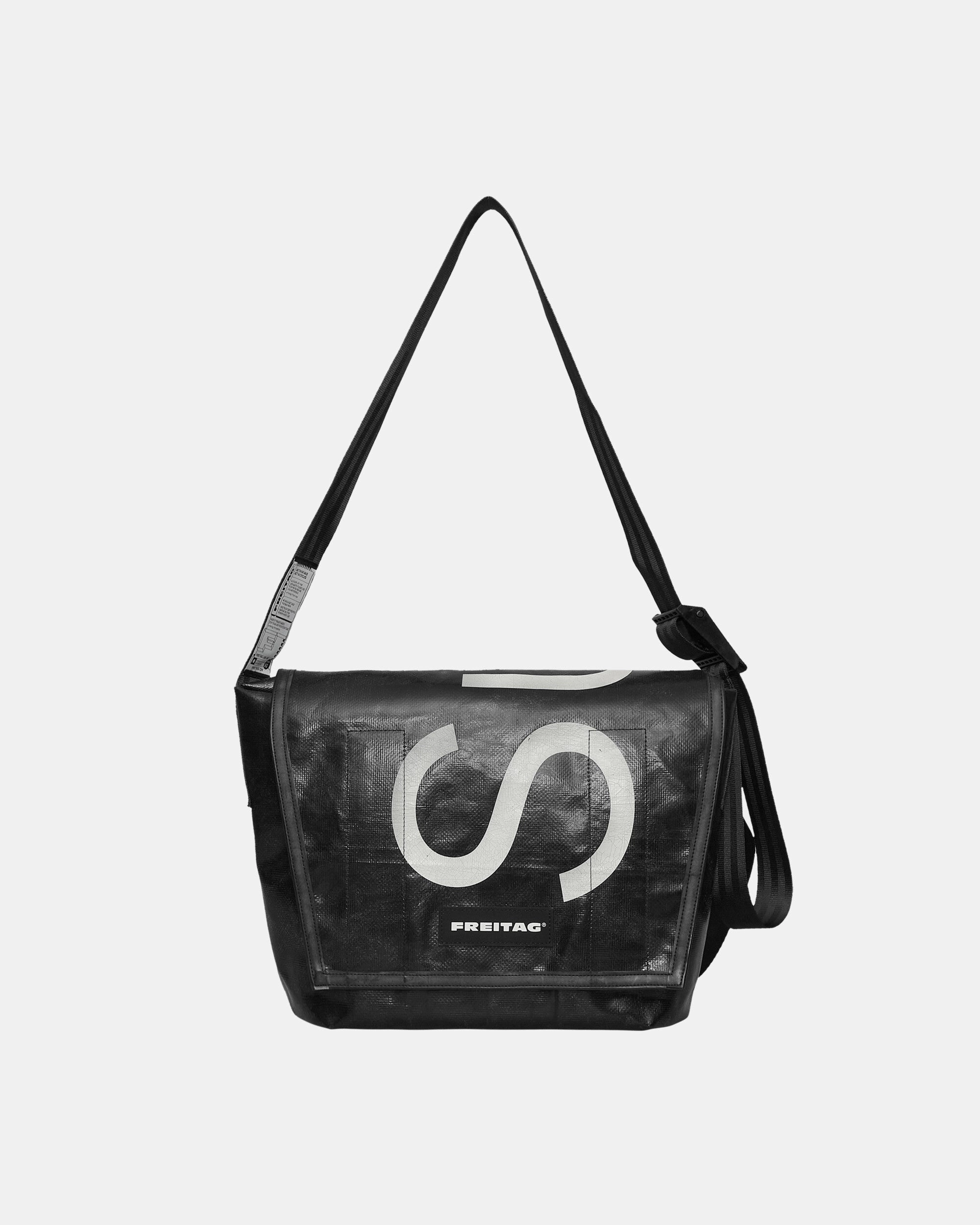 F14 Dexter Slim Messenger Bag Black