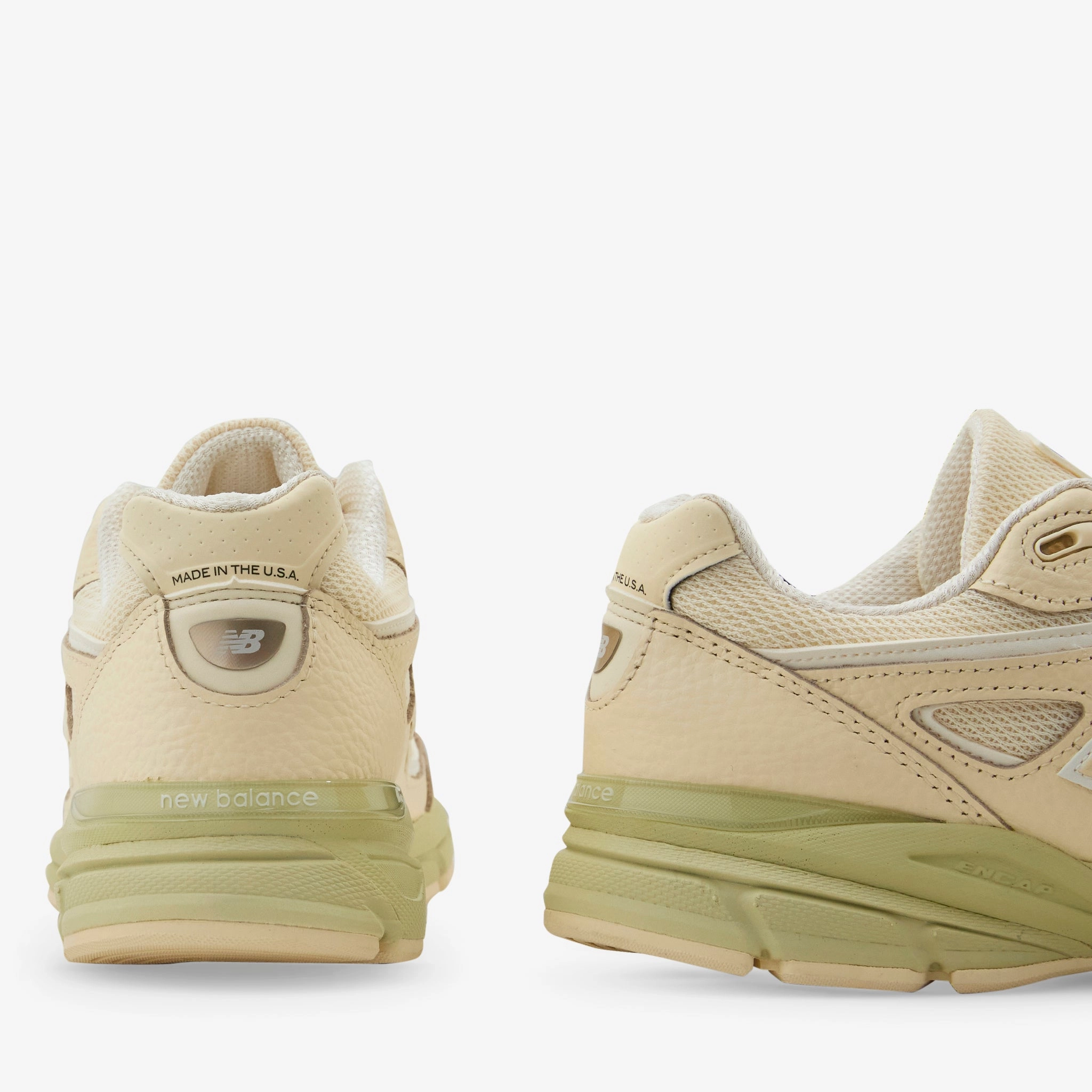 Made in USA 990v4 Macadamia Nut | Morel