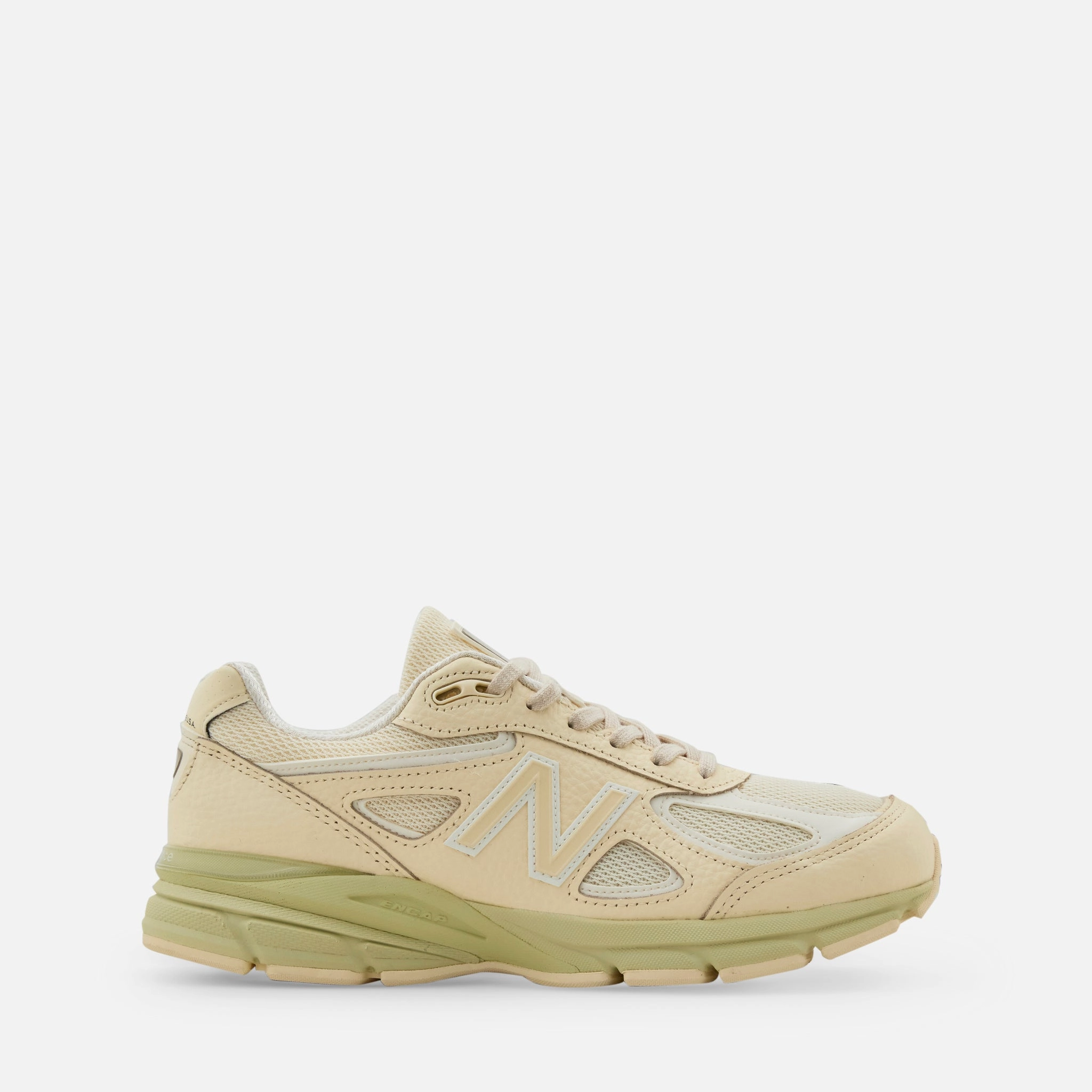 Made in USA 990v4 Macadamia Nut | Morel