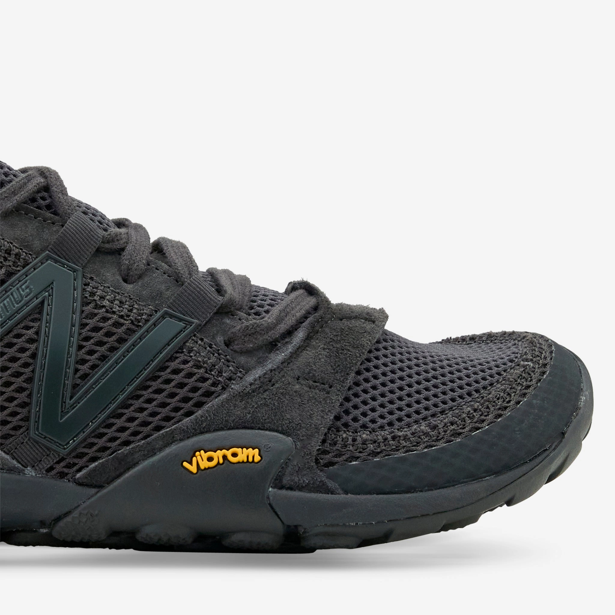 MT10 Black | Castle Grey