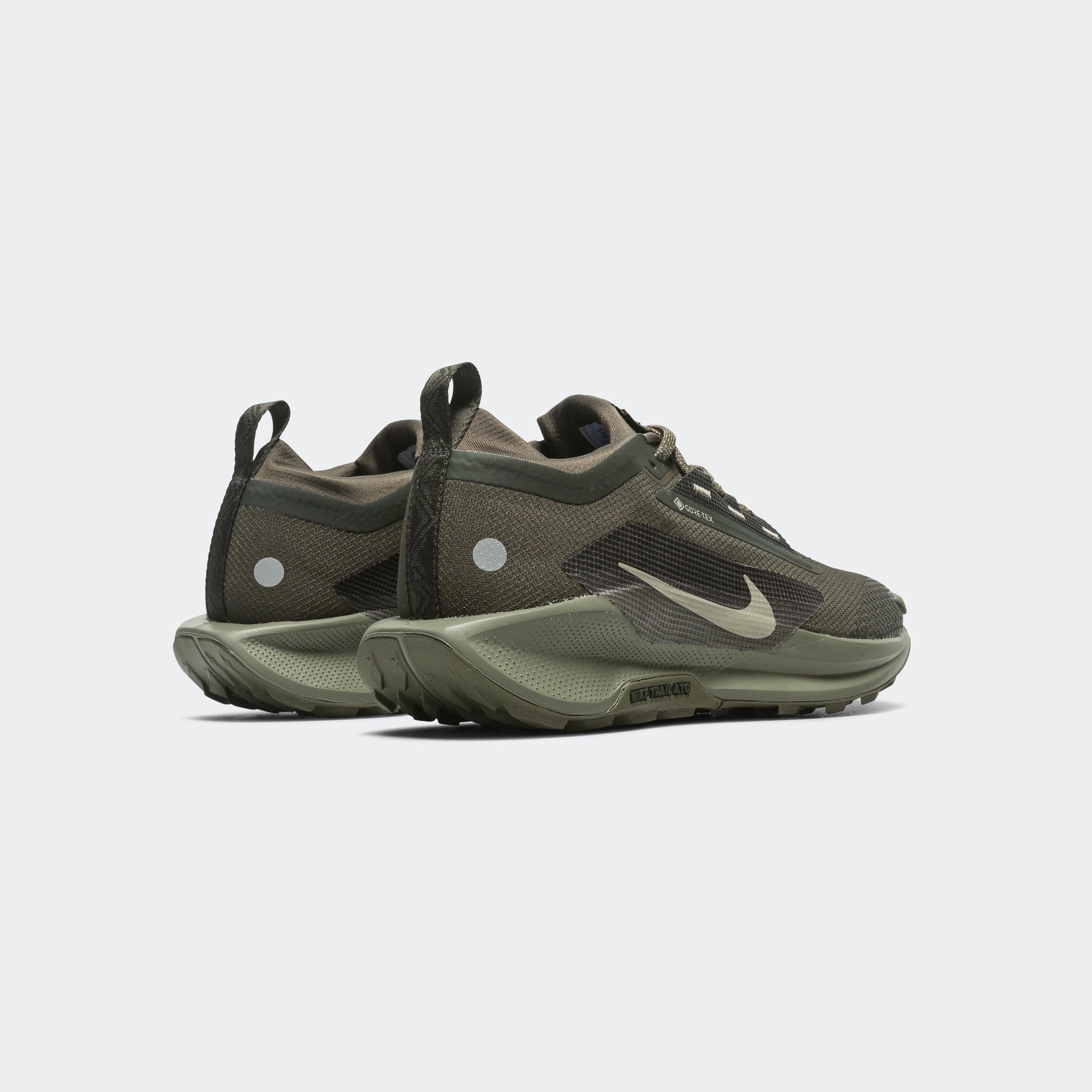 React Pegasus Trail 5 GTX SP - Sequioia/Medium Olive-Cargo Khaki