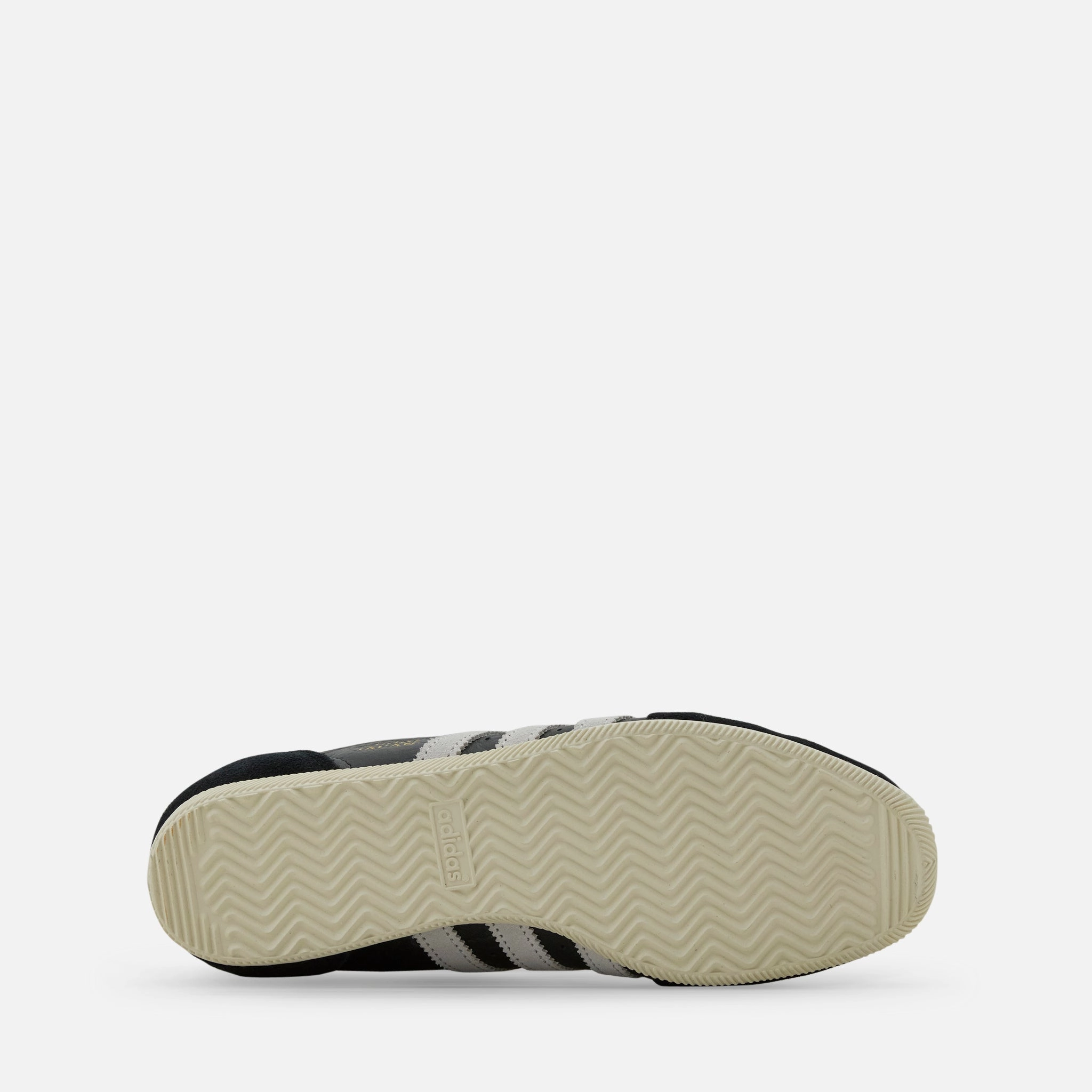 Women's Japan Core Black | Cloud White | Gold Metallic