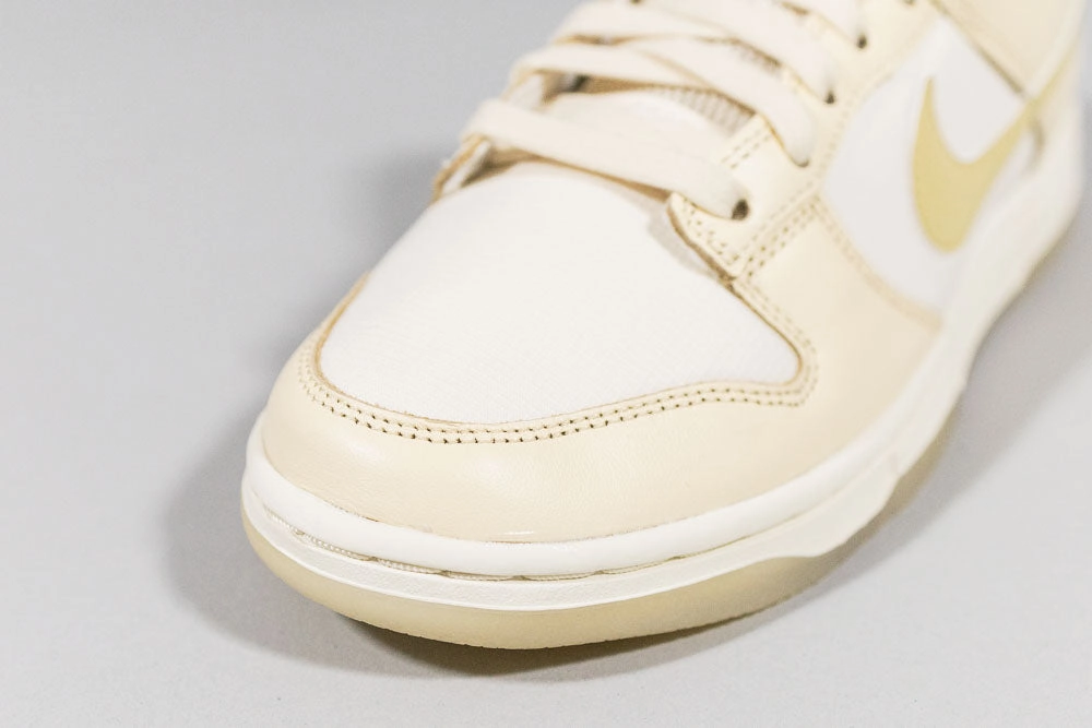 Women's Nike Dunk Low 'Muslin and Team Gold'